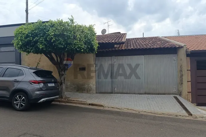 "Casa Mobiliada com 3 Suítes na Tranquila Vila América"