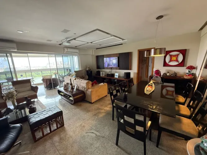 Quatro Paredes vende - Condomínio Aquarela | Península - Apartamento com vista livre para 