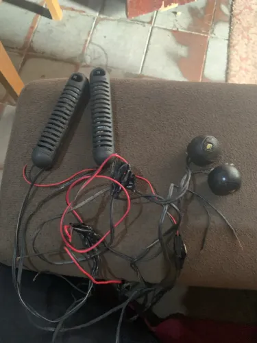 Tweet Bravox ótimo pra melhorar o som do seu carro