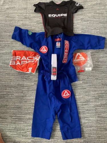 Kimono Gracie Barra 