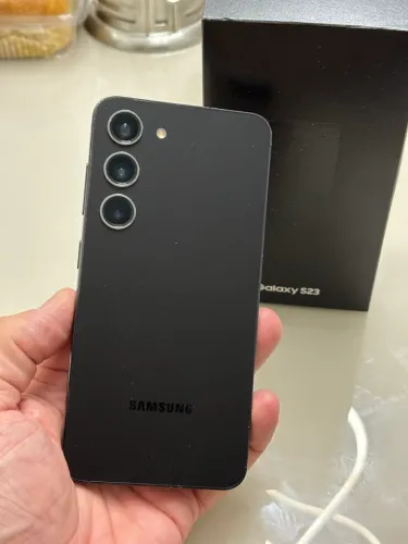 S 23 Samsung 256 gb bem novinho