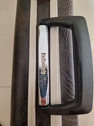 Rara e elegante mala Kelson's
