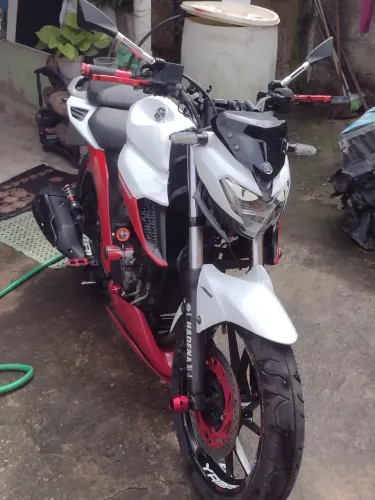 Moto top