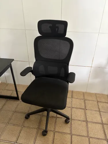 CADEIRA DE ESCRITÓRIO ERGOMÉTRICA