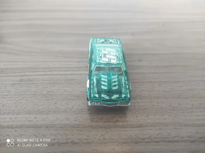 Hot Wheels 69 Chevelle 2015 X-raycers