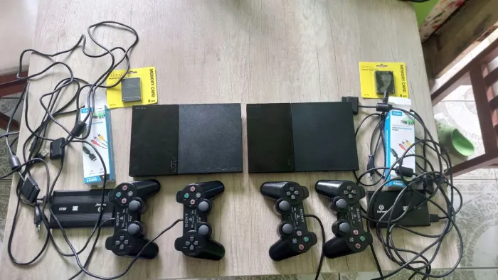 LOTE DE PLAYSTATIONS ? PS2, PS1 FAT E PS4 SLIM EM PERFEITO ESTADO