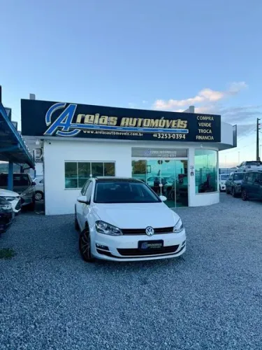 Volkswagen Golf Highline 1.4 TSI Total Flex Aut. 2017