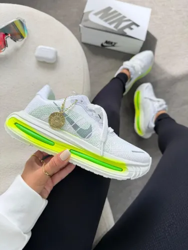 Tênis Nike Feminino Vomero-Menor Preço da Região!
