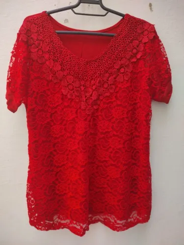 Blusa Vermelha Viscose com detalhes Tamanho G