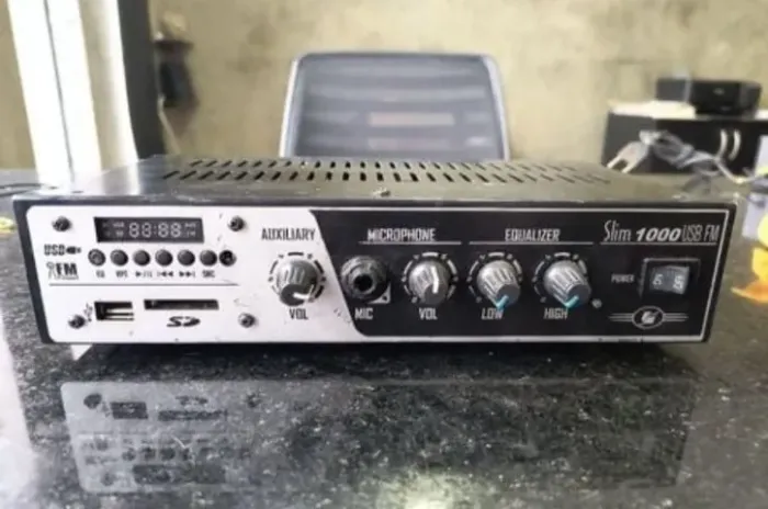amplificador para som ambiente com am/fm/usb