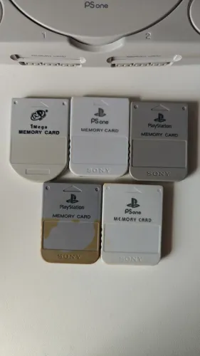 Memory card PS1 e PS2 