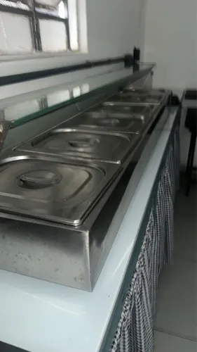 Buffet quente banho maria
