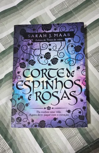 Corte de Espinhos e Rosas