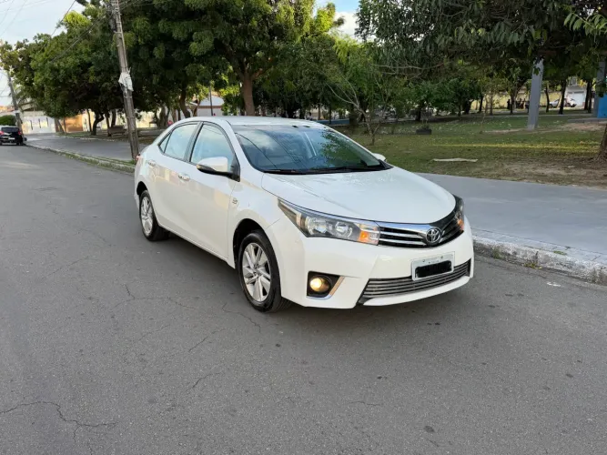 Toyota Corolla GLI 1.8 Flex 16V Aut. 2016