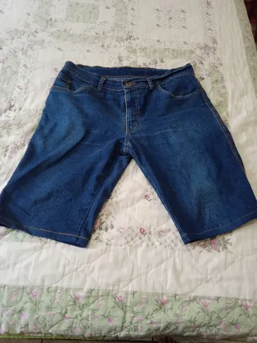 Bermuda jeans excelente estado
