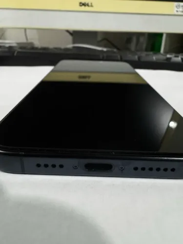 iPhone 15 Pro Max 256GB - Excelente Estado