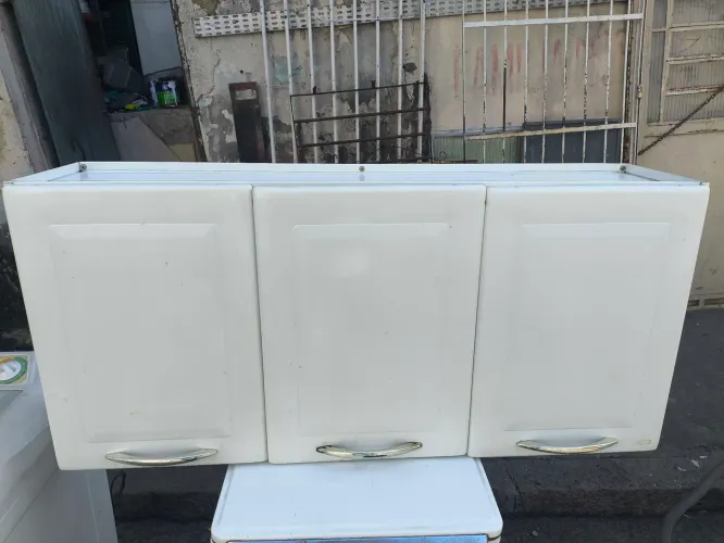 Armário de Cozinha de Parede 3 Portas (Aço / Branco) - Ótimo Estado