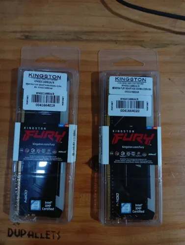 Memória RAM LACRADA - Kingston Fury RGB 16gb