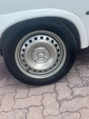 Rodas ferro aro 15 com pneus 90%