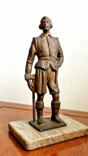 Escultura de bandeirante ? assinada MORRONE