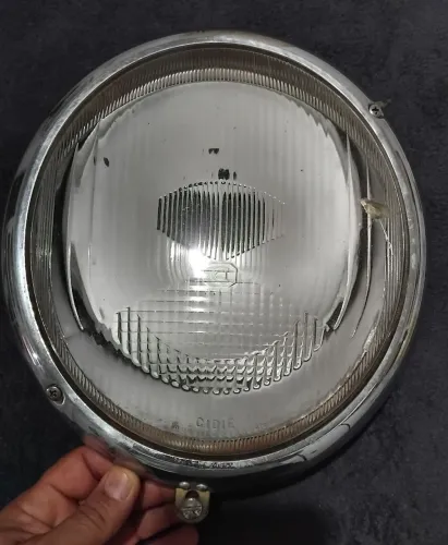 FAROL FUSCA