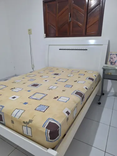 Cama casal (sem colchão)