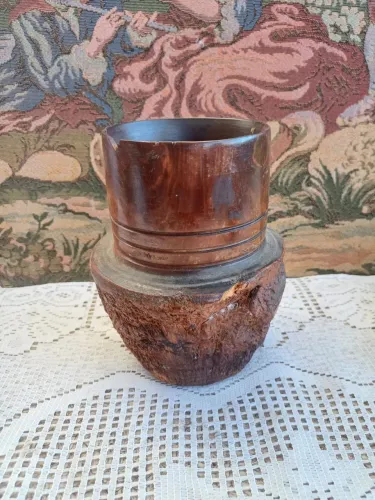 Vaso de madeira belíssimo