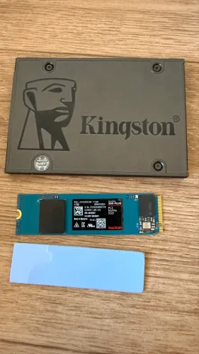 Kit SSD 1TB Sandisk + SSD 480gb Kingston seminovos 