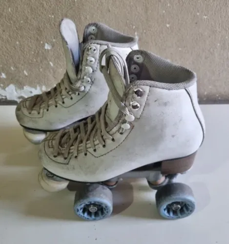 PATINS MI8 BRANCO USADO NUMERO 34