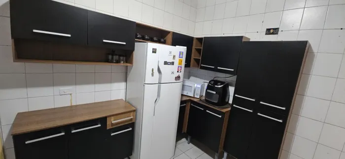 Armário de cozinha completa modulada de canto 417cm Emilly Madesa 02 rp cor rustic/preto
