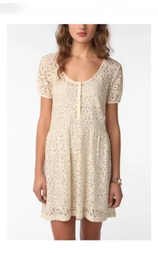 Vestido de renda bege ou algodão cru M para sobrepor sem elastano não acompanha forro