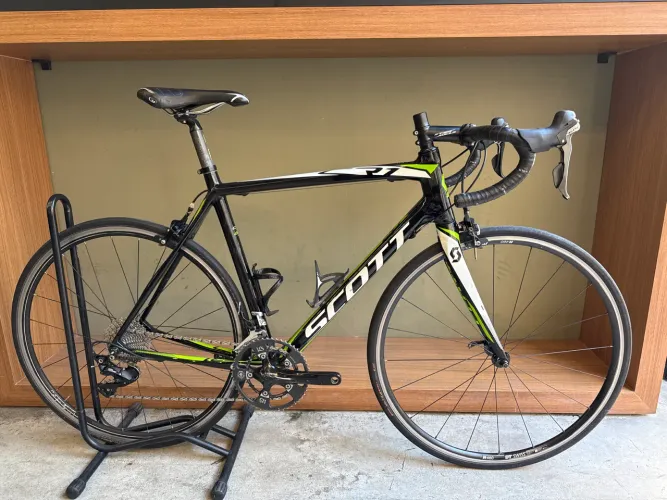 Bicicleta Scott CR1 20 Aro 700 tamanho 56 (Carbono)