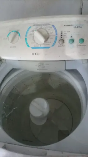 Máquina 12 kl 220 w 300 pra levar hj