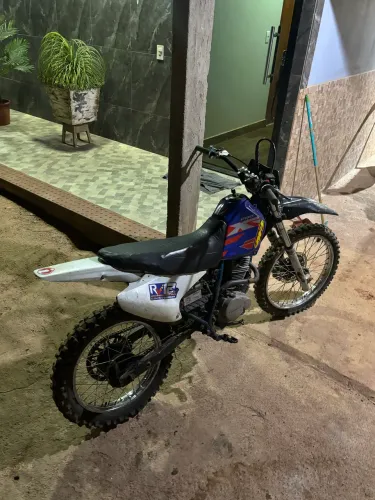 Honda nx 200 
