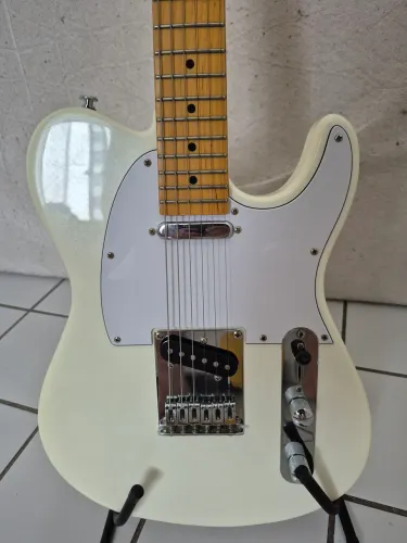 Guitarra telecaster Tagima