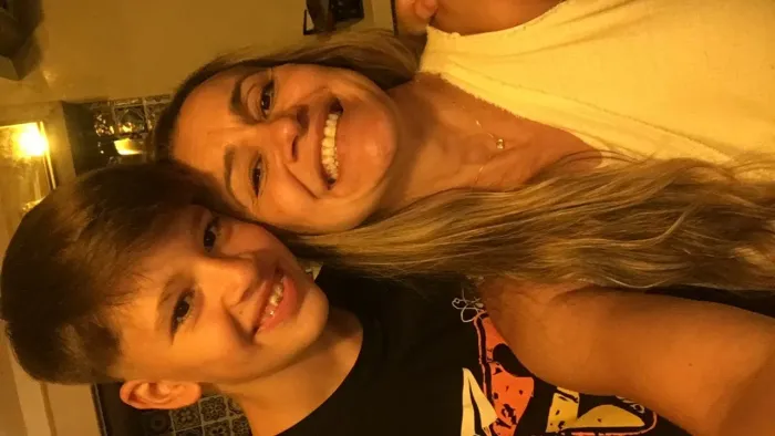 Babá de criança a partir dos 4 anos