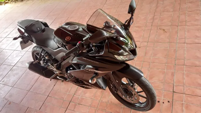 Vendo uma YZF R15 Moto semi nova