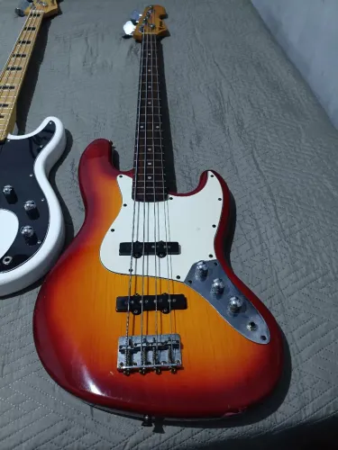 Baixo Jazz Bass PHX 4 Cordas