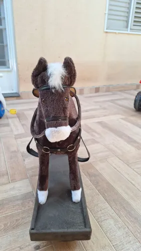Cavalo Pelúcia Balanço