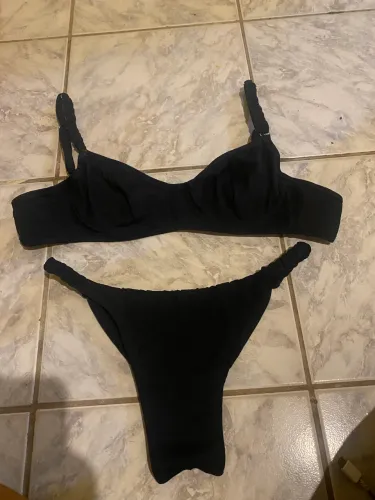 ? FACÇÃO DE COSTURA - ROUPAS E BIQUÍNIS ?