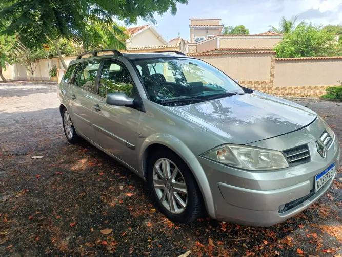 Renault Megane Grand Tour Dynam. Hi-flex 1.6 16V 2013