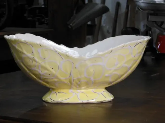 Cachepot Vaso Flores Centro de Mesa Antigo em Louça