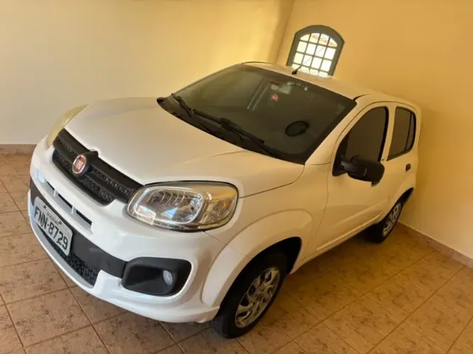 Fiat Uno Attractive 1.0 Flex 6V 5P 2017
