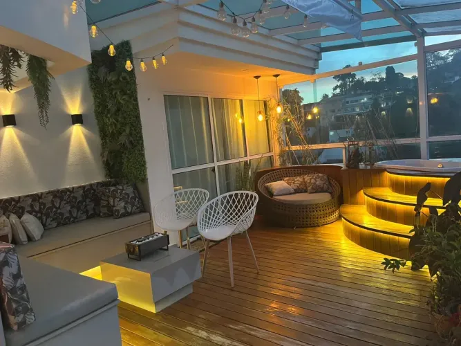Apartamento para aluguel com 200 metros quadrados com 3 quartos