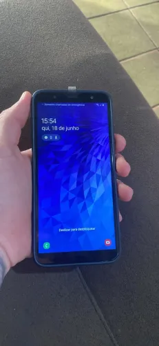 Samsung J8