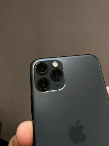 iPhone 11 Pro 64 gb na cor verde, muito conservado