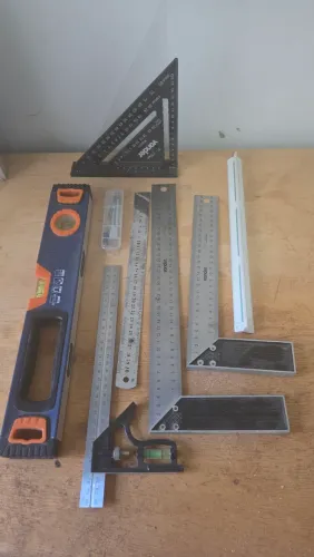 Kit Medição Marcenaria com Esquadros, Nível, Paquímetro e Réguas