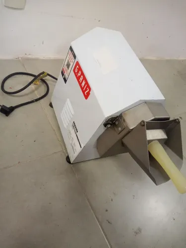 Ralador G painz, 220v , pouco uso , disco Inox 
