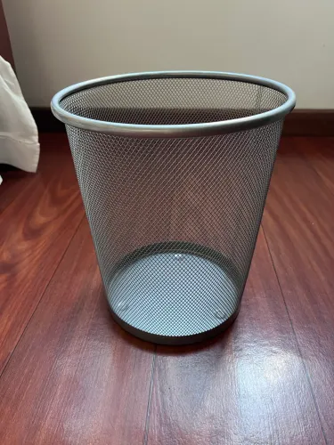 Vende-se lixeira prata 5litros