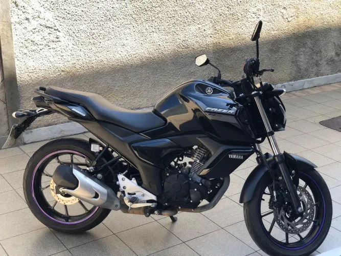  Fazer 150 ABS ? : 24/24 ? preta ?  ABS  ? R$ 17.600,00 